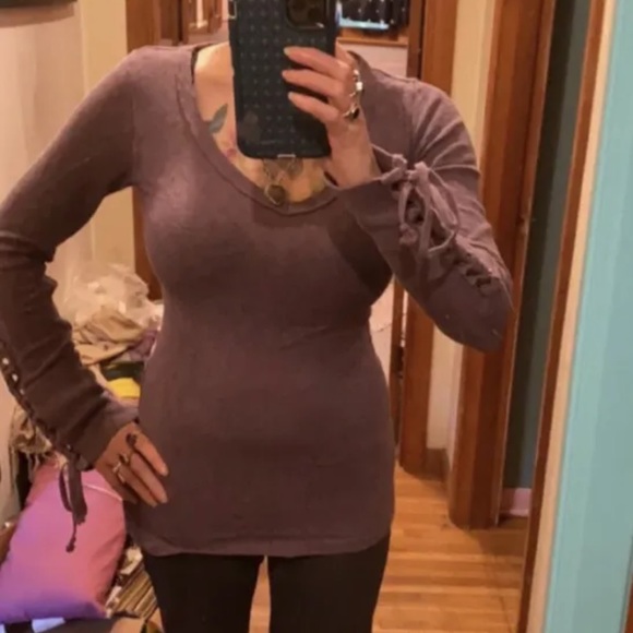 Free People lace up cuff thermal top Shirt purple Slub Knit Excellent!!! S/M Med - Picture 3 of 9